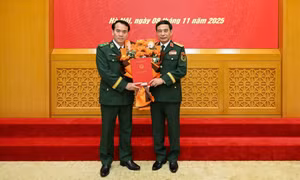 Đại tướng Phan Văn Giang trao quyết định bổ nhiệm Tư lệnh Bộ đội Biên phòng