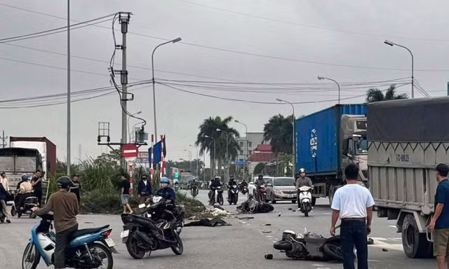 Xe tải gây tai nạn liên hoàn trên Quốc lộ 10, hai người tử vong tại chỗ