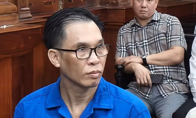 Ông Đinh Trường Chinh trong một lần hầu tòa.