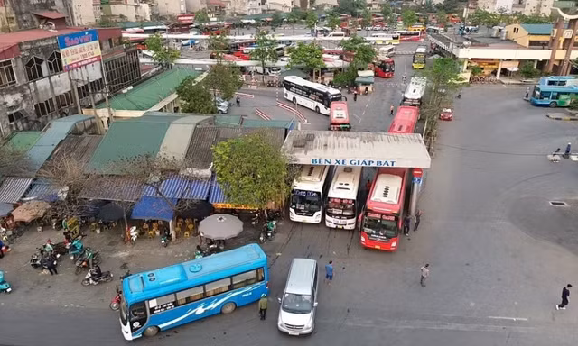 Hà Nội yêu cầu kiểm tra việc doanh nghiệp vận tải tăng giá cước đến 50%