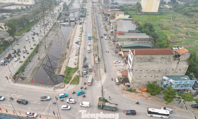 Sau 8 năm chậm tiến độ, đường Tam Trinh mở rộng dần lộ diện 