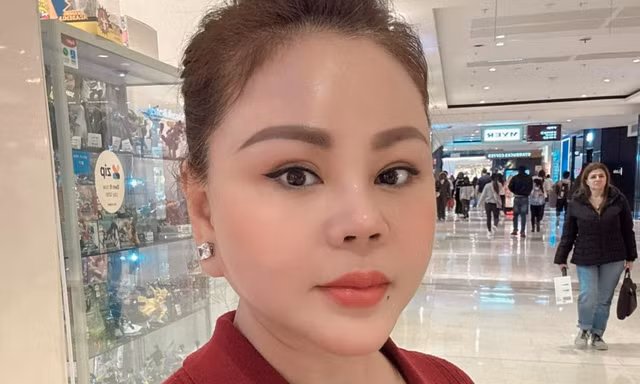 Lê Giang bị teo chân
