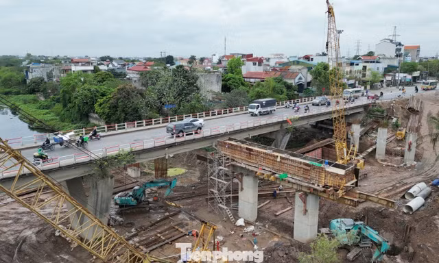 Cầu Mai Lĩnh mới đang được thi công ra sao?