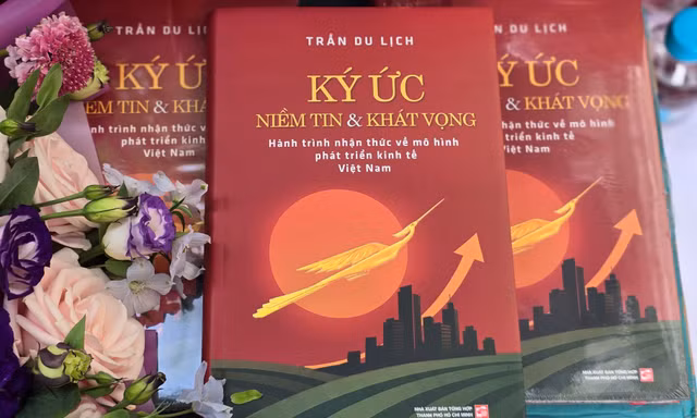 Từ cậu bé nghèo trở thành nhà nghiên cứu chính sách và thể chế kinh tế TPHCM