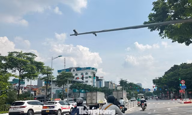Lắp đặt camera AI trên đường Phạm Văn Đồng, Võ Chí Công