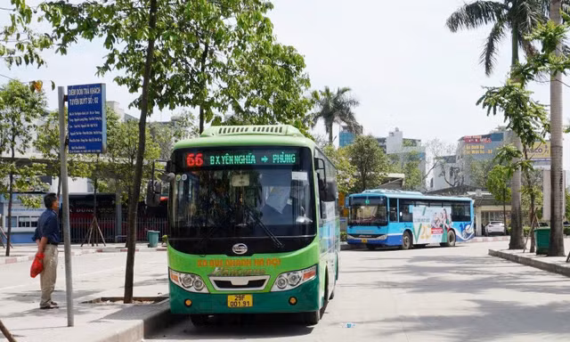 Điều chỉnh lộ trình 4 tuyến xe buýt kết nối ở phía Tây Hà Nội