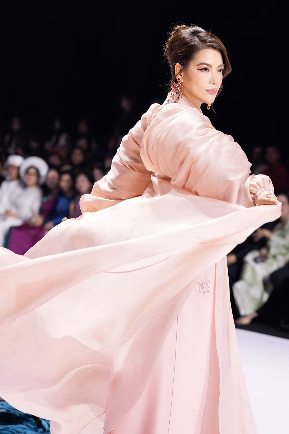1049linh-san-2025-foto-kiengcan.jpg