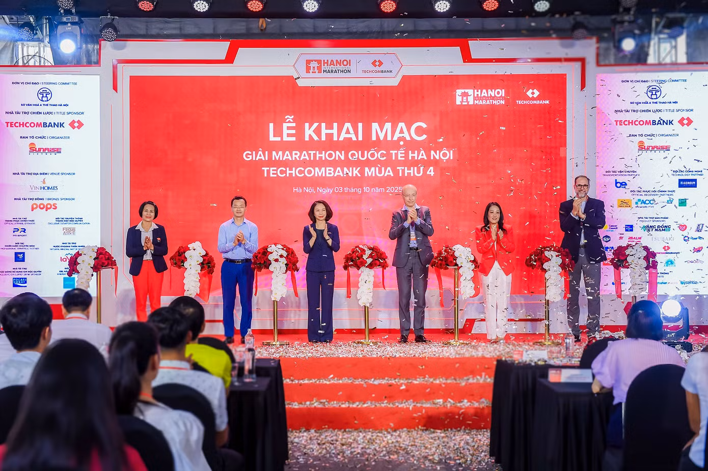 le-khai-mac-giai-marathon-quoc-te-ha-noi-techcombank-mua-thu-4-danh-dau-su-tro-lai-cua-giai-chay-bieu-trung-cua-thu-do-ha-noi.jpg