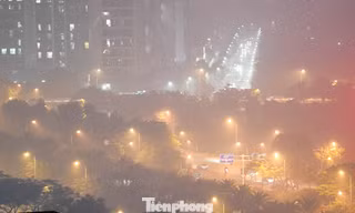 Bầu trời Hà Nội mù mịt, chất lượng không khí giảm