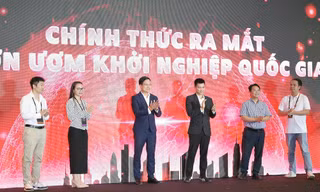 Ra mắt ‘Vườn ươm khởi nghiệp quốc gia’ tại 'Incubator Summit 2025'
