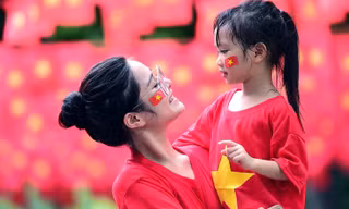 Hà Nội mưa lớn trước lễ sơ duyệt diễu binh, người dân chờ ‘cửa sổ thời tiết’