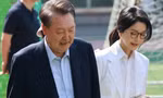 Cựu Tổng thống Hàn Quốc Yoon Suk-yeol và phu nhân Kim Keon-hee. (Ảnh: Yonhap)