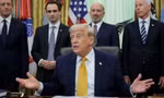 Tổng thống Mỹ Trump chỉ trích ông Starmer sau khi từ chức thủ tướng Anh