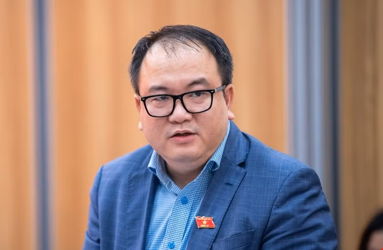 3110nghia.jpg