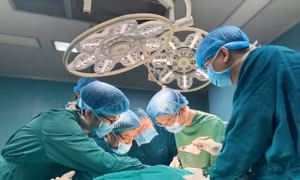 Cảnh báo, chấn thương tưởng nhẹ có thể khiến người trẻ liệt tay suốt đời