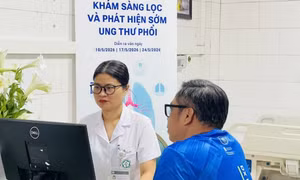 PGS.TS Phạm Cẩm Phương: Không hút thuốc vẫn có thể mắc ung thư phổi, các dấu hiệu không nên bỏ qua