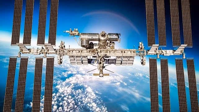 Các chủng vi khuẩn lạ vừa được phát hiện trên trạm không gian quốc tế (ISS) có thể gây bệnh cho các phi hành gia trong tương lai, còn hiện tại chưa ai bị làm sao.