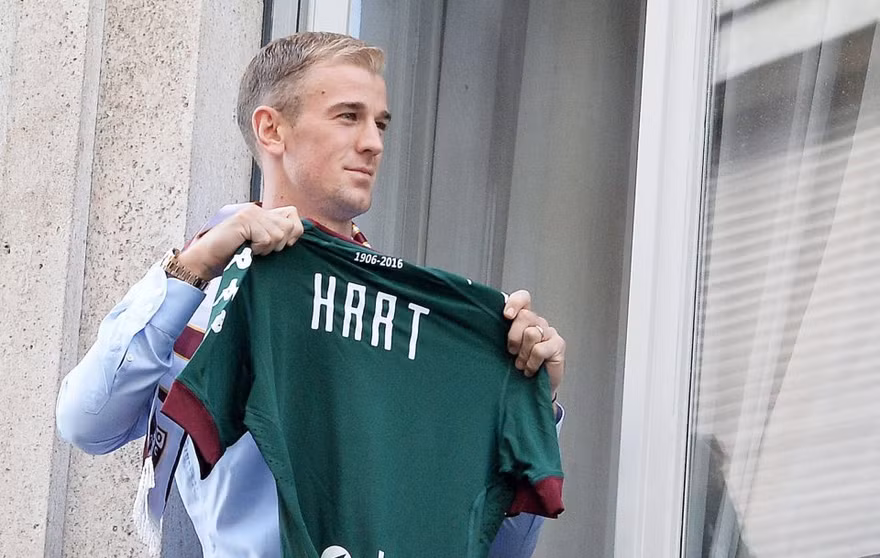 Joe Hart sẽ nhận 9 triệu bảng nếu đồng ý hủy hợp đồng với Man City.