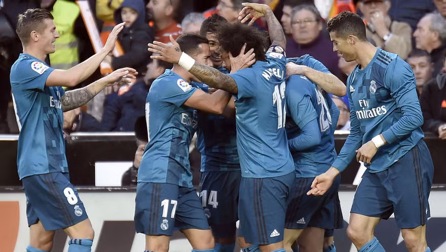 Real Madrid gặp khó khăn về mặt nhân sự.