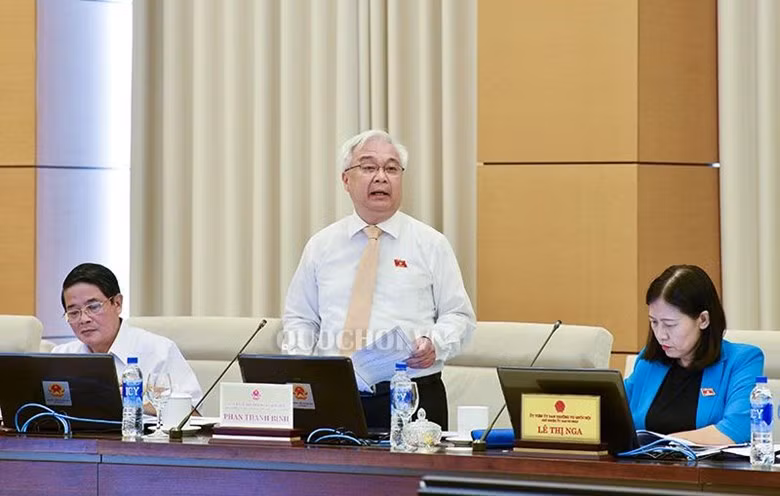Chủ nhiệm Uỷ ban Văn hóa Giáo dục Thanh niên Thiếu niên và Nhi đồng Phan Thanh Bình