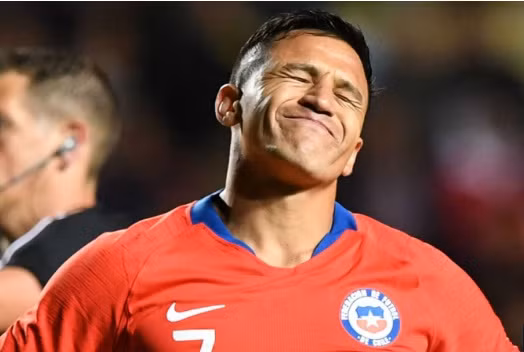 Alexis Sanchez nhiều khả năng không ra sân ở trận Chile - Uruguay.