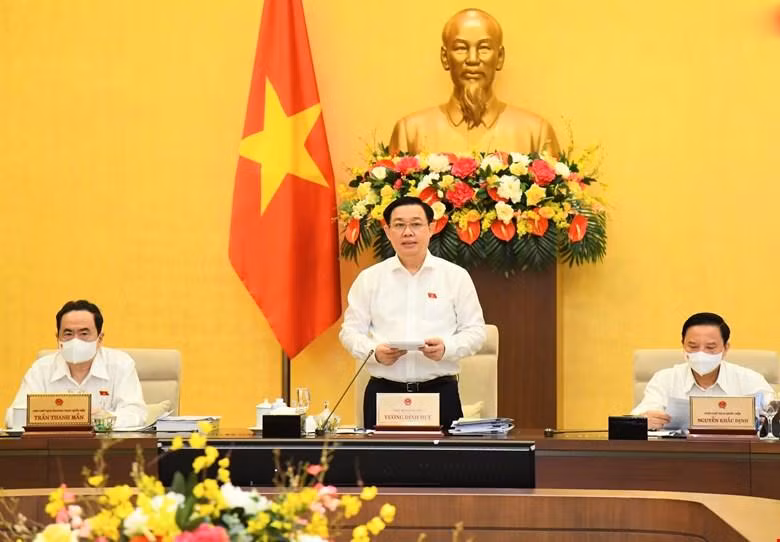 Chủ tịch Quốc hội phát biểu tại phiên họp Uỷ ban Thường vụ 
