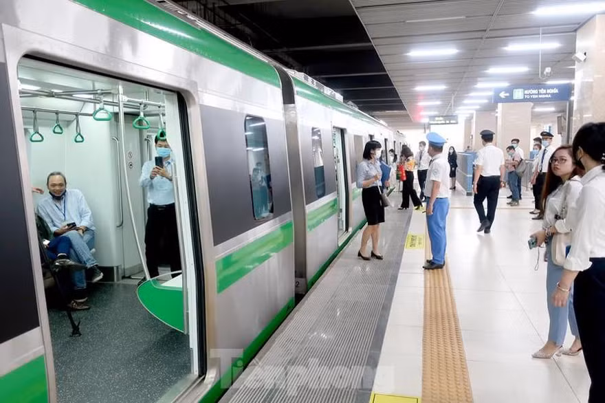'Những đô thị lớn đang rất cần phát triển các tuyến đường sắt đô thị'
