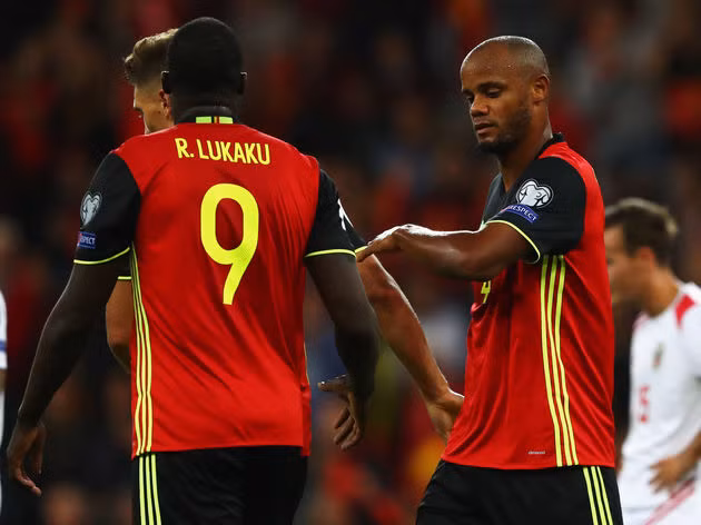 Vincent Kompany đánh giá rất cao Lukaku.