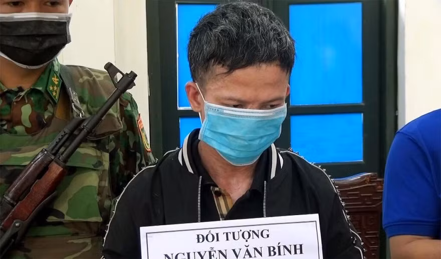 Bắt đối tượng vận chuyển 11 kg ma túy đi tiêu thụ