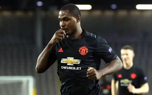 Odion Ighalo thăng hoa trong màu áo M.U.