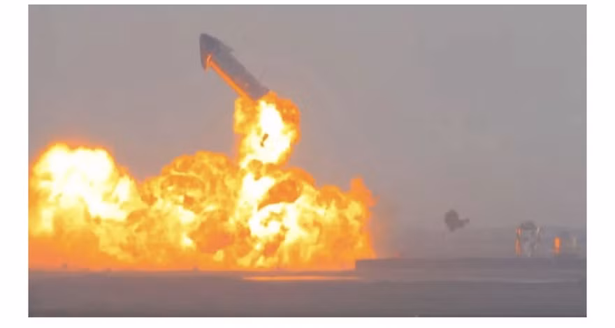 Mặc dù phát nổ sau 8 phút hạ cánh, nhưng kỹ sư của công ty này tuyên bố SpaceX đã thành công.