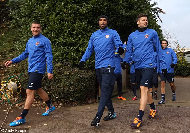 Henry thất vọng về đội hình Arsenal hiện tại.
