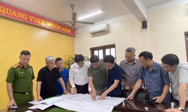 Sự cố túi khí trong hầm lò khiến ba công nhân mắc kẹt