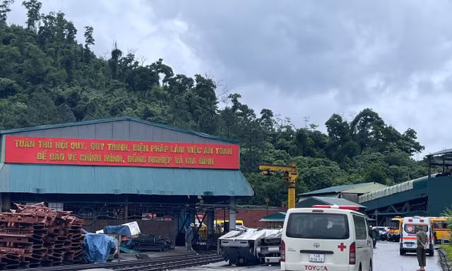 Năm công nhân thương vong trong sự cố khí hầm lò ở Quảng Ninh