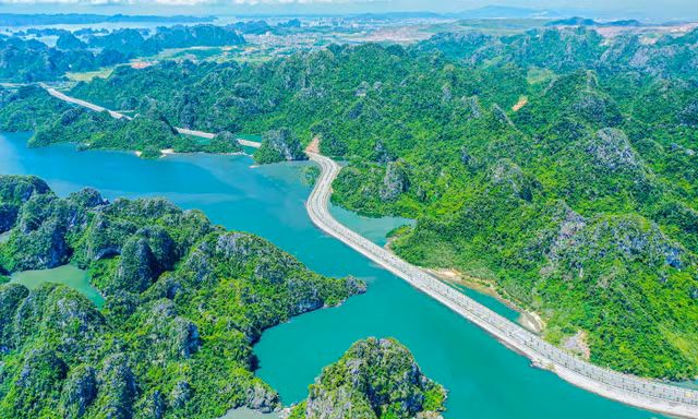Quảng Ninh dành trên 5.400 tỷ làm 2 tuyến đường bao biển mới