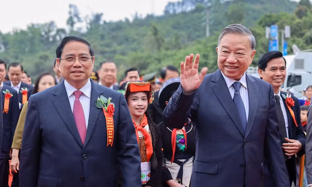 Tổng bí thư