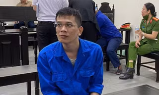 Cựu cán bộ nhận tiền để nhập 'khống' dữ liệu xuất nhập cảnh cho người nước ngoài