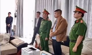 Giám đốc Công ty Nam Ban Silk và thuộc cấp bị cáo buộc lừa đảo hàng chục tỷ đồng