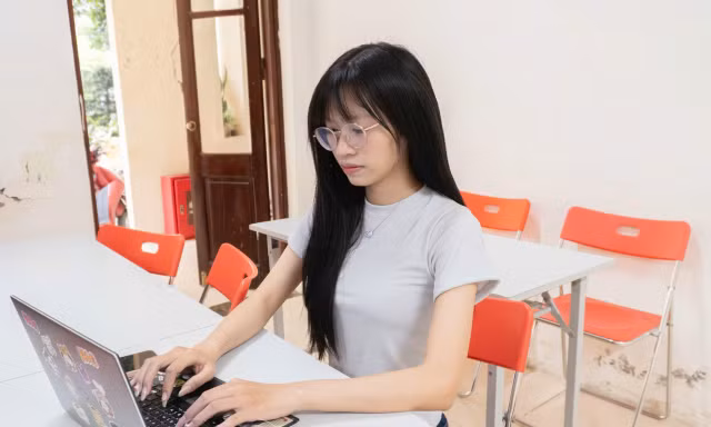 Người trẻ có còn mặn mà với công việc '8 tiếng ngồi văn phòng'?