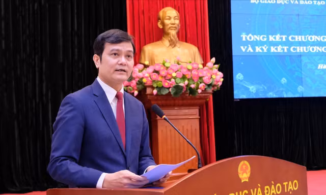 Trung ương Đoàn và Bộ GD&ĐT ký kết phối hợp: Chung sức thực hiện về đột phá phát triển KHCN, đổi mới sáng tạo
