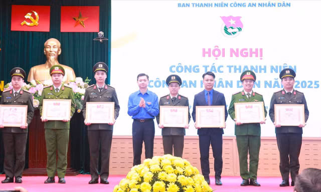 Tuổi trẻ Công an thi đua hướng về cơ sở, triển khai tốt phong trào dân vận khéo