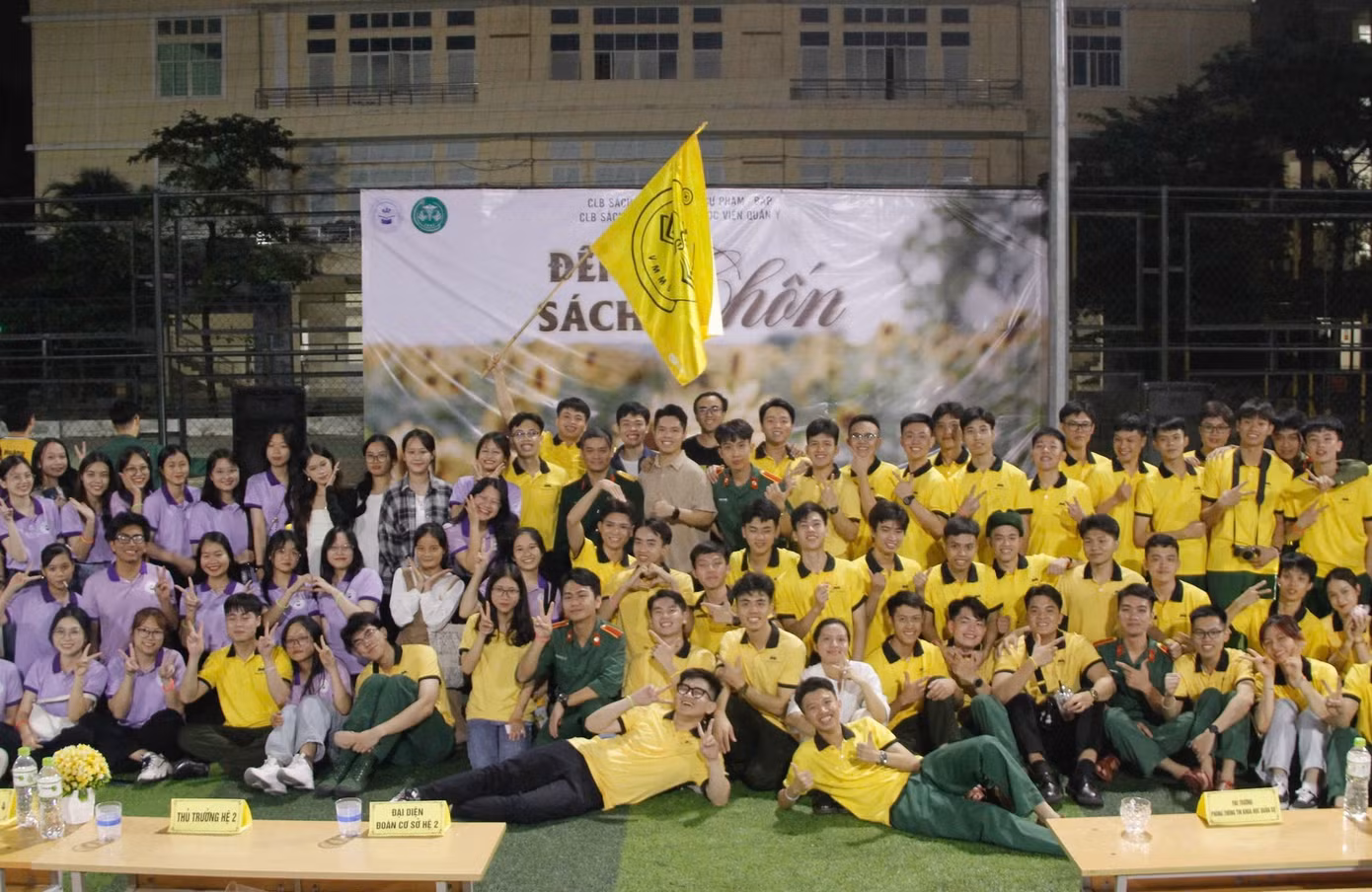 clb-sach-5-9301.jpg