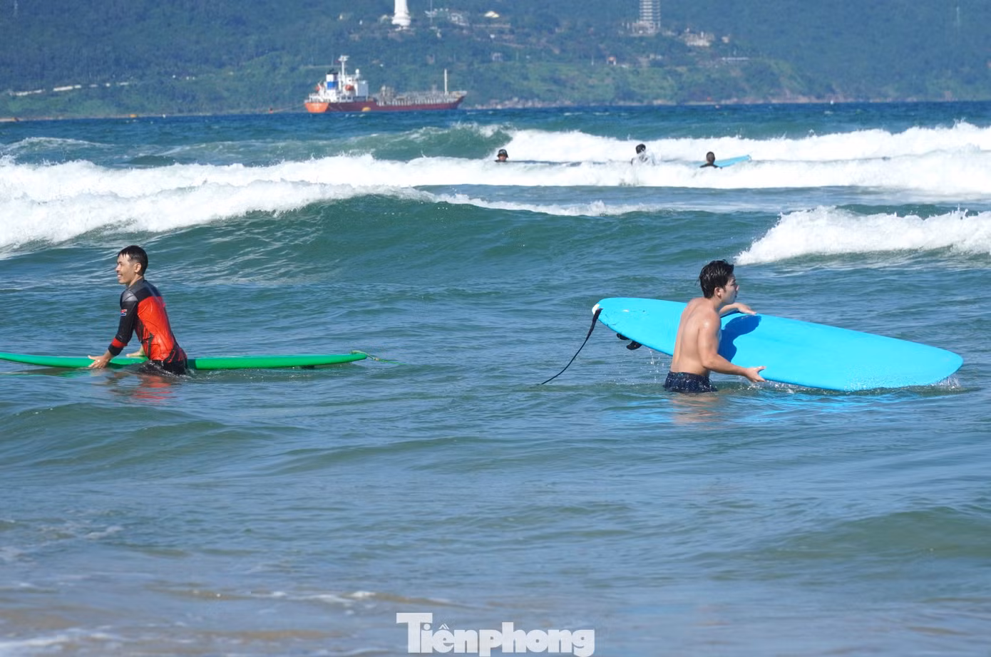 tp-da-nang-luot-song-24.jpg