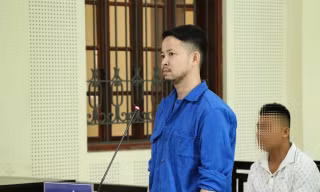 ‘Ông trùm’ đường dây buôn hàng cấm xuyên quốc gia dưới vỏ bọc doanh nhân thành đạt