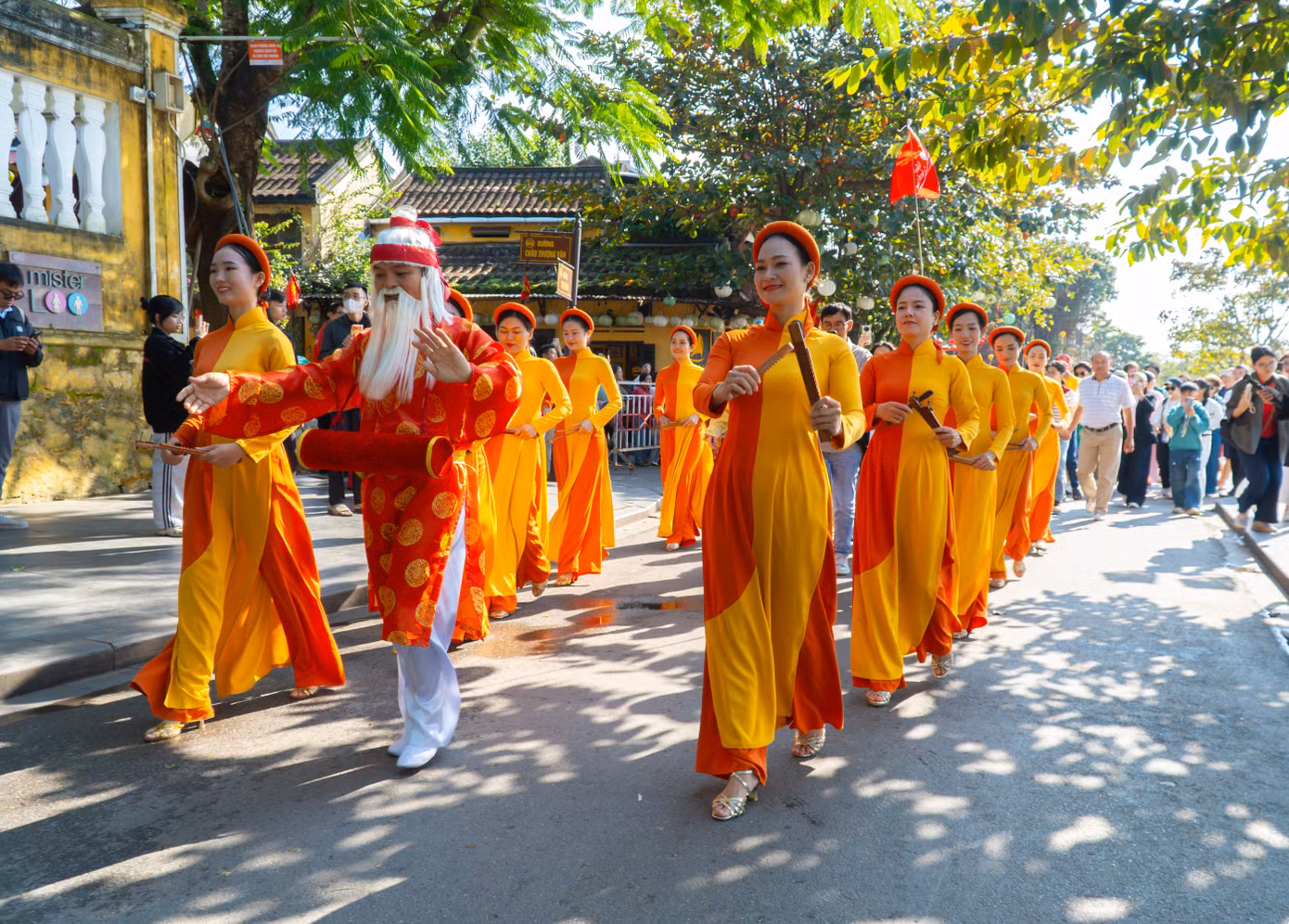 hoiandonkhach6.jpg
