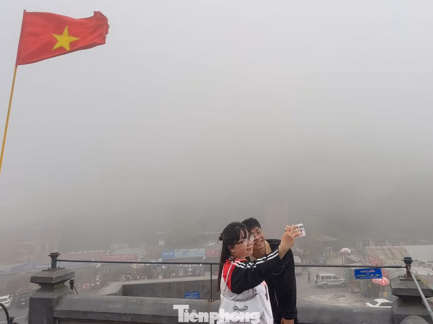 tp-suongmuhaivanquan-12.jpg