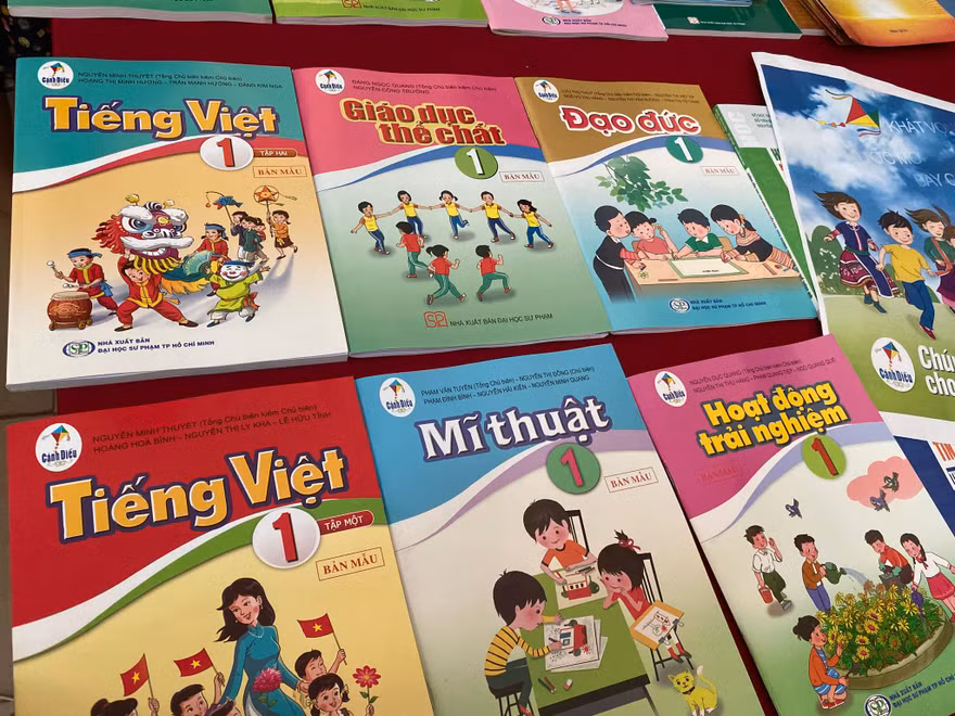 Bộ sách Cánh diều ra mắt độc giả