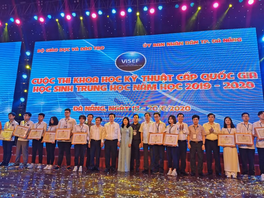 75 dự án đạt giải thi khoa học kỹ thuật cấp quốc gia năm học 2019-2020