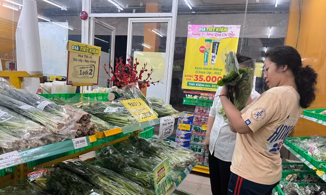 Chi phí leo thang, thị trường chật vật giữ giá