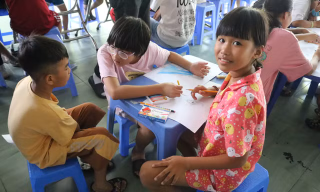 Bị dừng hỗ trợ, SOS - Làng trẻ em TPHCM kêu cứu